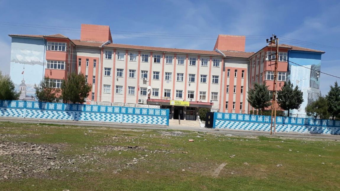 Petrol Anadolu Lisesi Fotoğrafı
